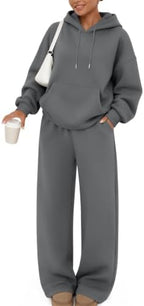 Trendy Queen Womens 2 Piece Lounge Sweat Sets Matching Sweatsuits by TrendyQueen