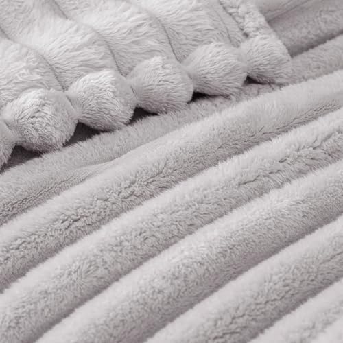 Exclusivo Mezcla Striped King Size Fleece Blanket for Bed, Light Grey - Image 4