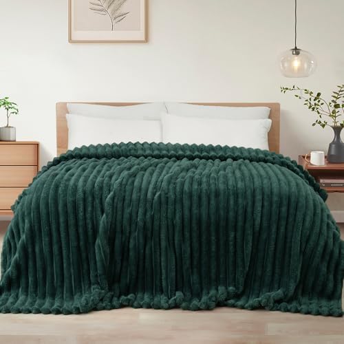 Exclusivo Mezcla Striped Queen Size Fleece Blanket for Bed, Forest Green by ExclusivoMezcla