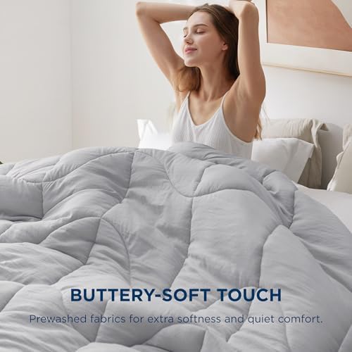 Bedsure Cal King Comforter - California King Comforter for All Season, Ultra-Soft Quilted Down Alternative Duvet Insert, Blanket for Bed, with 4 Tabs, Machine Washabl, Light Grey, 96x102 in - Image 3