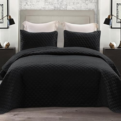Exclusivo Mezcla Reversible California King Quilt Set, Black by ExclusivoMezcla