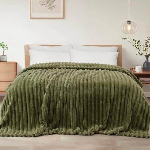 Exclusivo Mezcla Striped Queen Size Fleece Blanket for Bed, Olive Green by ExclusivoMezcla