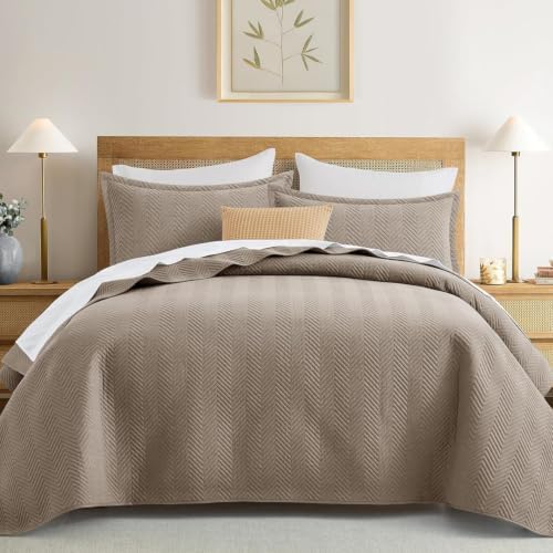 IR Imperial Rooms Twin Quilt Bedding Set Camel Bedspread Wave by IRImperialRooms