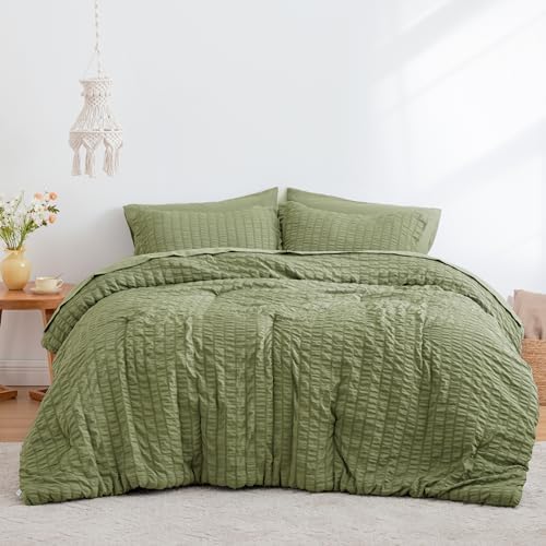 Seersucker Sage Green Twin XL Comforter Set, 5-Piece Bed in a Bag - Image 2