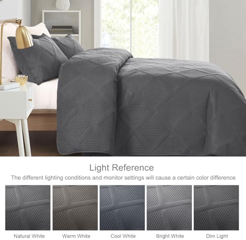 Exclusivo Mezcla 3-Piece Soft California King Size Quilt Bedding Set, Grey - Image 3