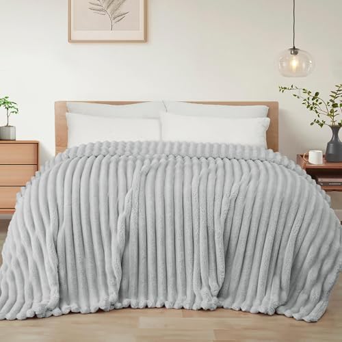 Exclusivo Mezcla Striped California King Fleece Bed Blanket, Light Grey by ExclusivoMezcla