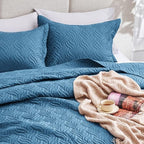 Love's cabin Oversized King Quilt Set, Soft Bedspread Comforter, Misty Blue - Image 7
