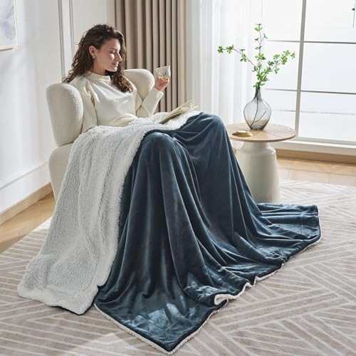 NANPIPER Warm Sherpa Blanket for Couch, Soft Fleece for Winter, Fuzzy Plush Throw Gift for Women, Forest Green 50x60 Inches by NANPIPER