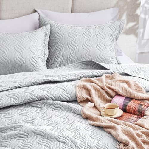 Love's cabin California King Quilt, Soft Bedspread Comforter, Light Grey - Image 7