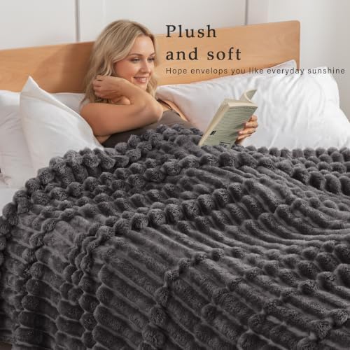 Exclusivo Mezcla Striped California King Fleece Bed Blanket, Grey - Image 2