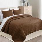 Whale Flotilla Soft King Quilt Bedding Set 3-Pieces Lightweight Bedspread - Image 2