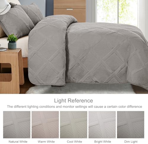 Exclusivo Mezcla 3-Piece Soft Quilts Queen Size Bedding Set, Light Grey - Image 3