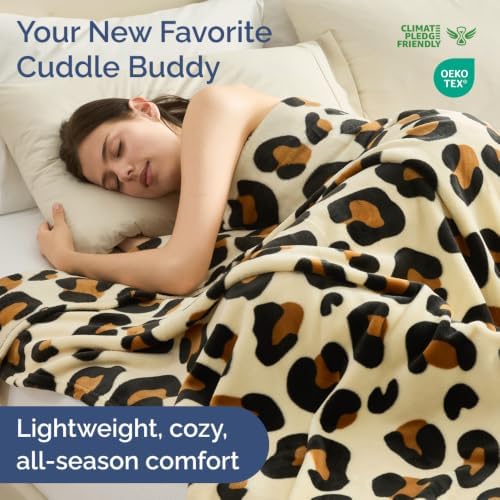 CGK Unlimited Blanket Blanket Size - Flannel Fleece Blanket - Dorm Room - Image 2