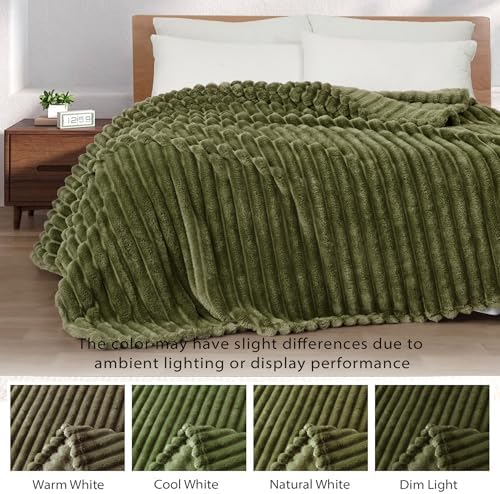 Exclusivo Mezcla Striped Queen Size Fleece Blanket for Bed, Olive Green - Image 3