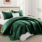 Imperial Rooms King Quilt Emerald Leaf 8 Pack for Hotel Guest Bedroom - Image 6