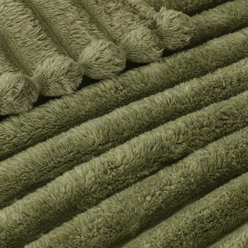 Exclusivo Mezcla Striped Queen Size Fleece Blanket for Bed, Olive Green - Image 4
