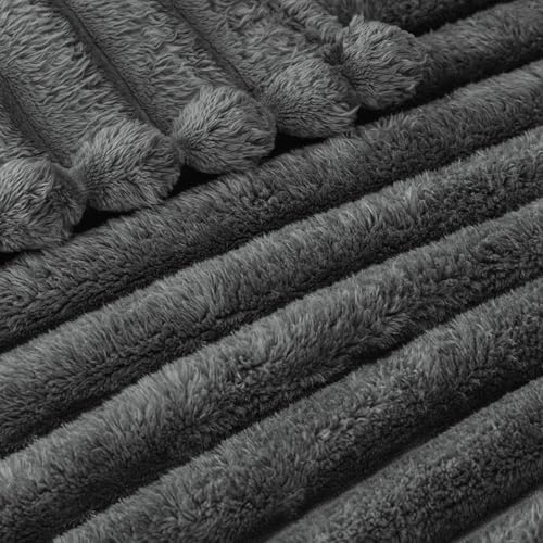 Exclusivo Mezcla Striped California King Fleece Bed Blanket, Grey - Image 4