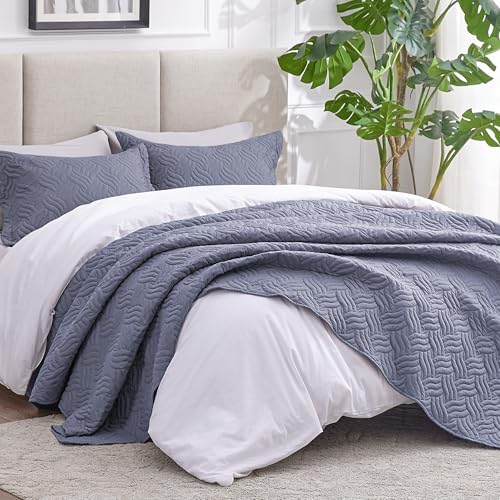 Love's cabin King Size Quilt Bedding Set Bluish Grey Bedspreads - Bed Summer Lightweight Bedspread Comforter - Wave Pattern Bedding Coverlet for All Season - 3 Pieces (1 Quilt, 2 Pillow Shams) - Image 2