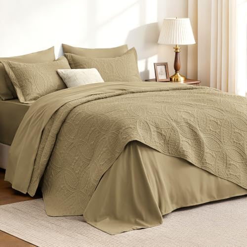 Love's cabin Quilts for Queen Bedspreads, 7 Pieces Bed in a Bag, Camel by Lovescabin