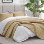 Love's cabin Oversized King Quilt Set, Soft Bedspread Comforter, Camel - Image 2