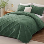 Exclusivo Mezcla 3-Piece Soft Quilts Queen Size Bedding Set, Olive Green - Image 2