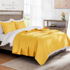 Exclusivo Mezcla Reversible King Size Quilt Bedding Set, Bright Yellow - Image 2