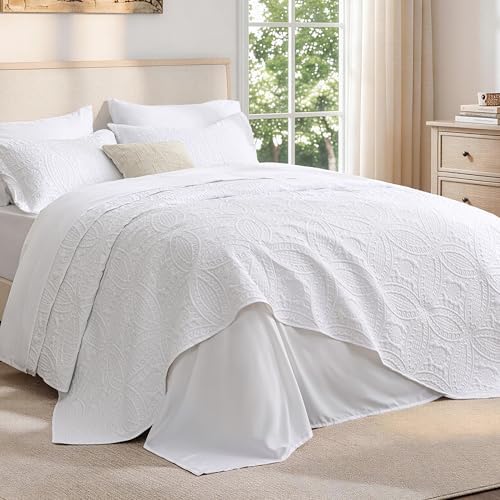 Love's cabin Queen Quilt Set White, Bed in a Bag Queen Size Bedding 7 Pieces, Ultrasonic Embossed Coin Pattern Comforter, Lightweight Bedspreads for All Seasons Quilt with Sheets, Pillowcases & Shams by Lovescabin