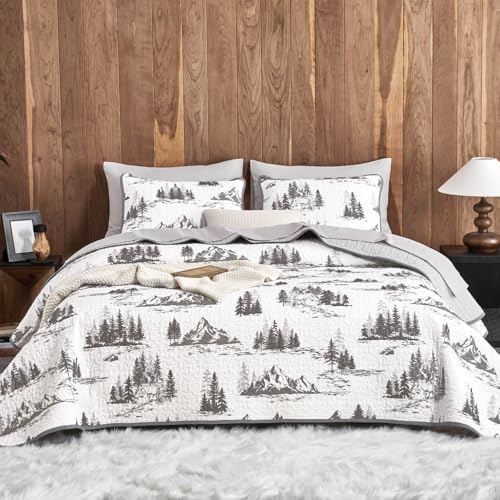 Wake In Cloud - Rustic Quilt Set, Cabin Forest Woodland Camping Theme with Lodge Mountain Print, Reversible Lightweight Bedspread Coverlet, 3 Pieces, Grey White, Queen/Full Size by WakeInCloud
