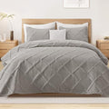 Exclusivo Mezcla 3-Piece Soft Quilts Queen Size Bedding Set, Light Grey by ExclusivoMezcla