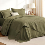 Love's cabin Quilts for Queen Bedspreads, 7 Pieces Bed in a Bag, Green by Lovescabin