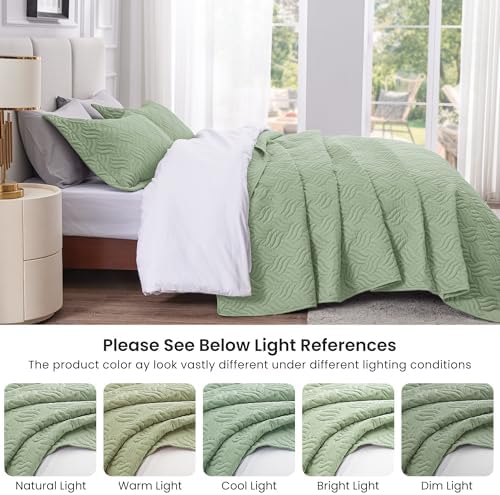 Love's cabin Oversized King Quilt Set, Soft Bedspread Comforter, Sage - Image 5