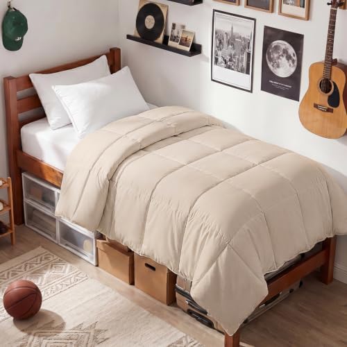 EASELAND Twin Size Down Alternative Comforter, Beige, 64x88 Inches by EASELAND