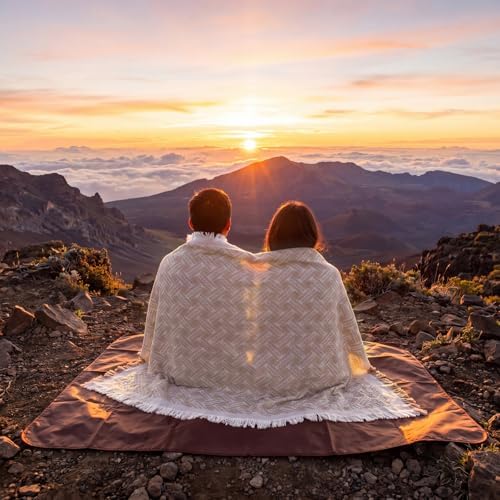 2-in-1 102'' x 71'' Extra Large Beige Outdoor Picnic Blankets - Image 6