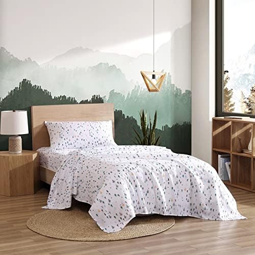 Eddie Bauer Kids - Twin XL Sheets, Stain-Resistant Toddler Bedding with Matching Sham(s), Super Soft, Ideal Boy Room Essentials (Dreamland Green, Twin XL) by Unknown